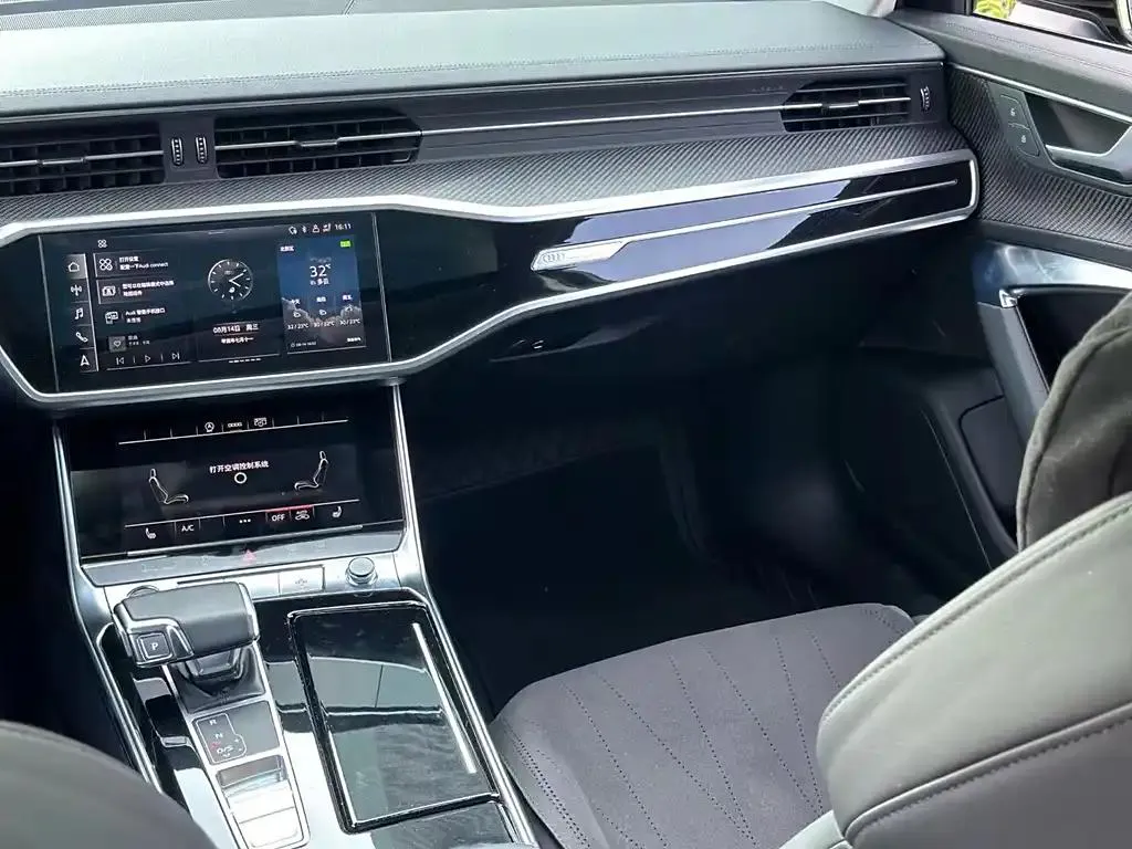 Audi A6 A6 2022 Avant 45 TFSI Selected Dynamic Edition — View photo 6