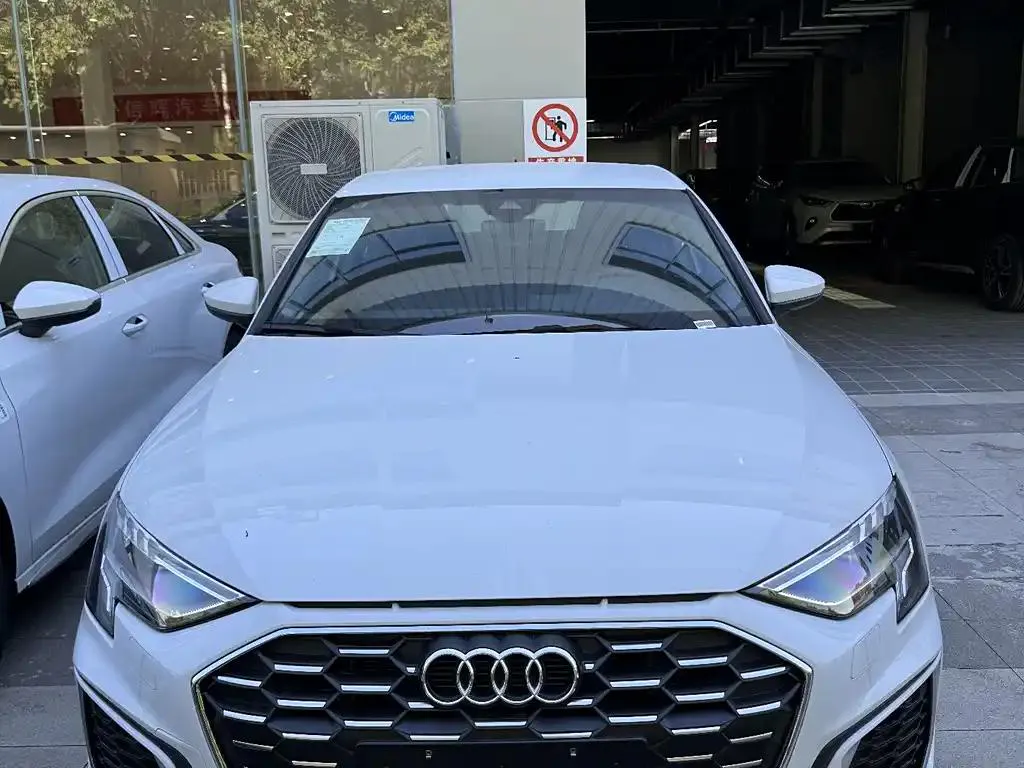 Audi A3 A3 2024 Sportback 35 TFSI: A progressive sports model — photo 1