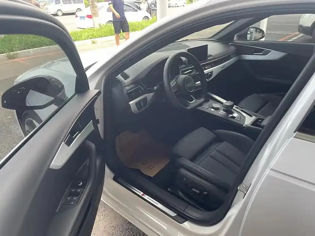Audi A4L A4L 2019 45 TFSI quattro Sports National V — Ver foto 4
