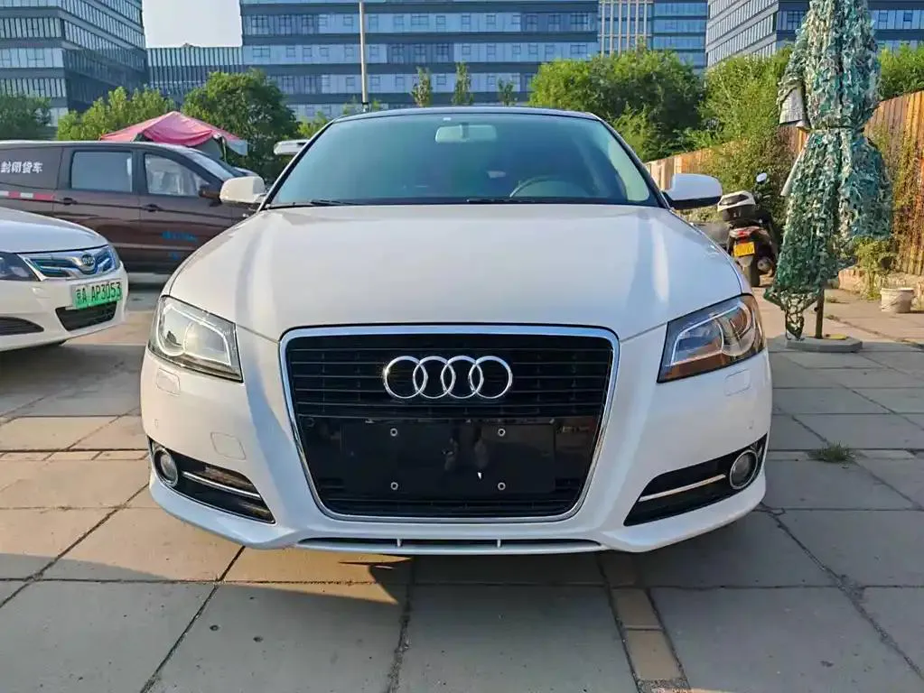Audi A3 (imported) A3 (imported) 2010 Sportback 1.8T Luxury — View photo 2