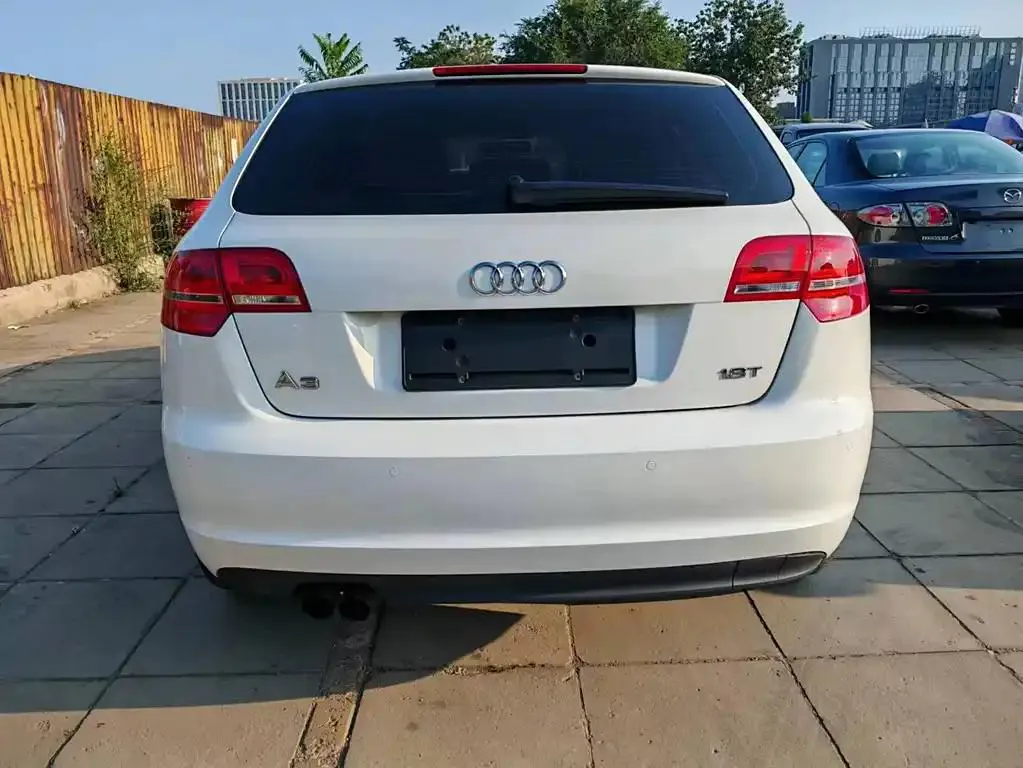 Audi A3 (imported) A3 (imported) 2010 Sportback 1.8T Luxury — View photo 6