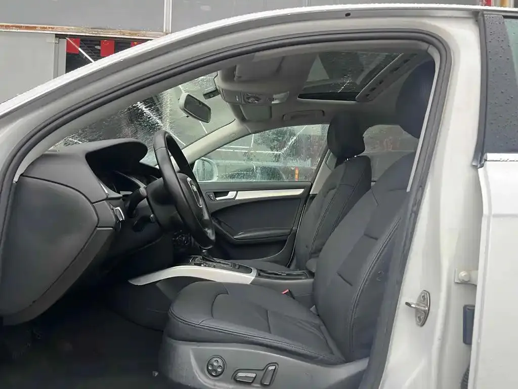 Audi A4L A4L 2012 2 TFSI Automatic Comfort — عرض الصورة 5