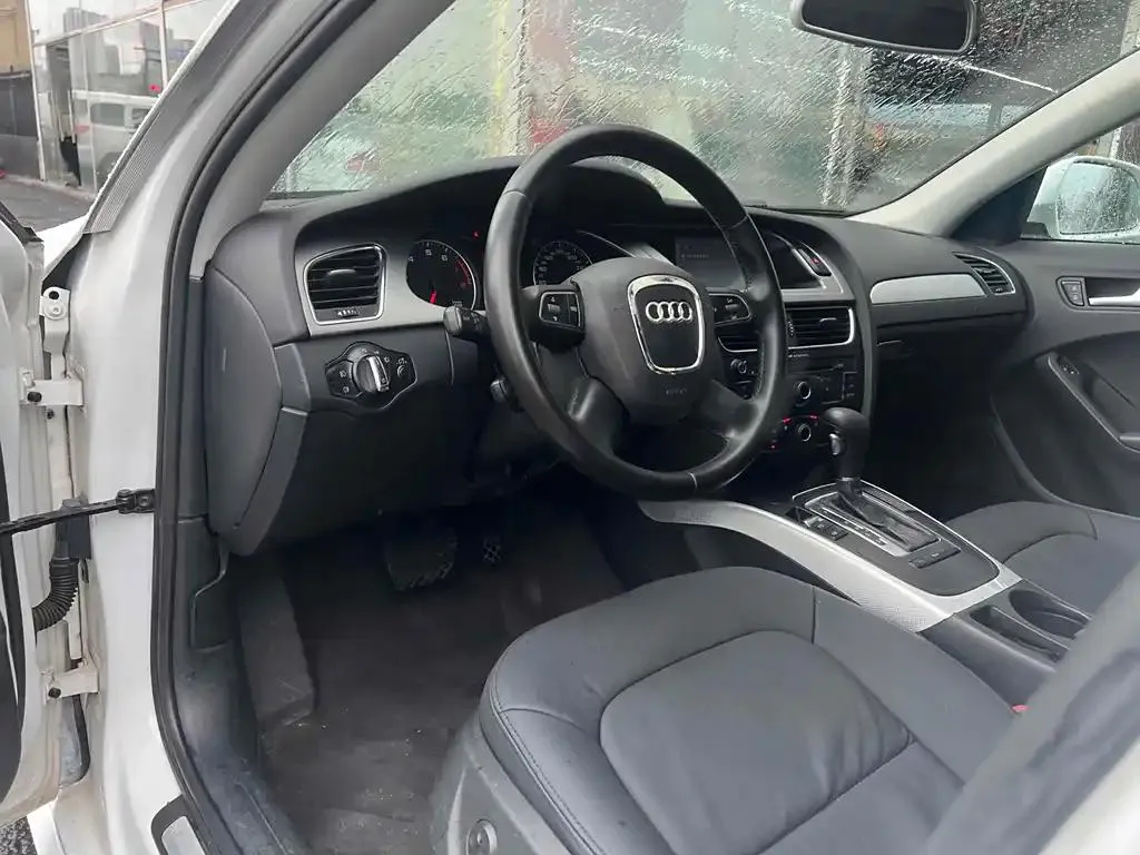 Audi A4L A4L 2012 2 TFSI Automatic Comfort — عرض الصورة 6
