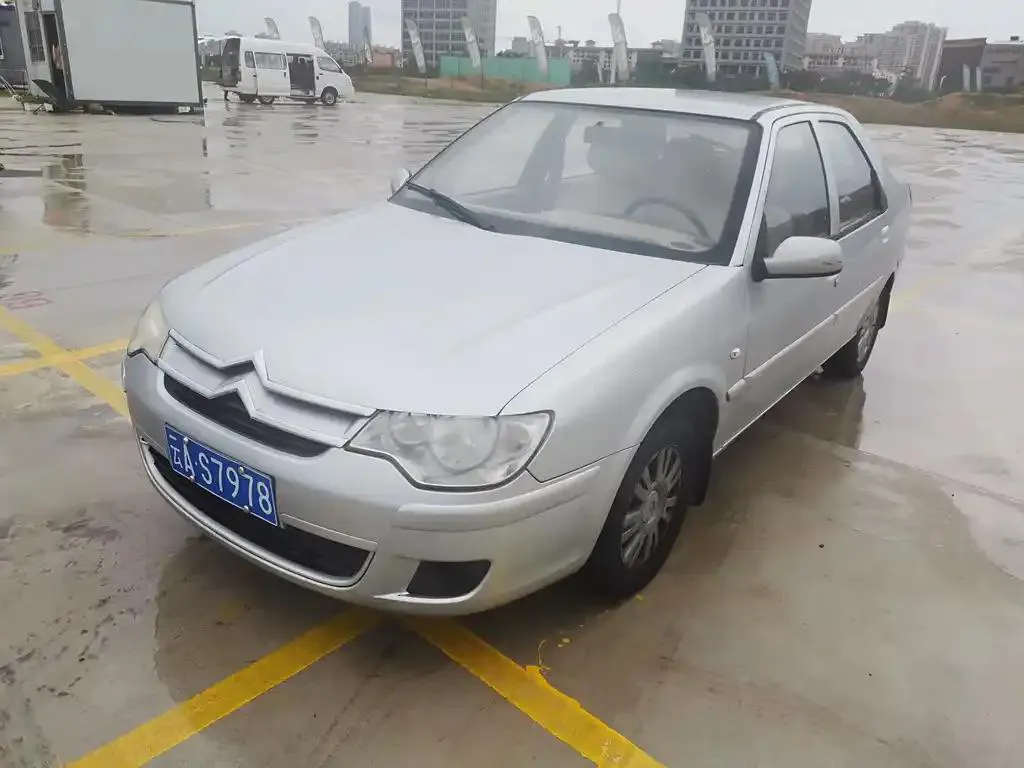 Citroen Elysee Elysee 2010 Sedan 1.6L Manual Technology Edition — photo 1