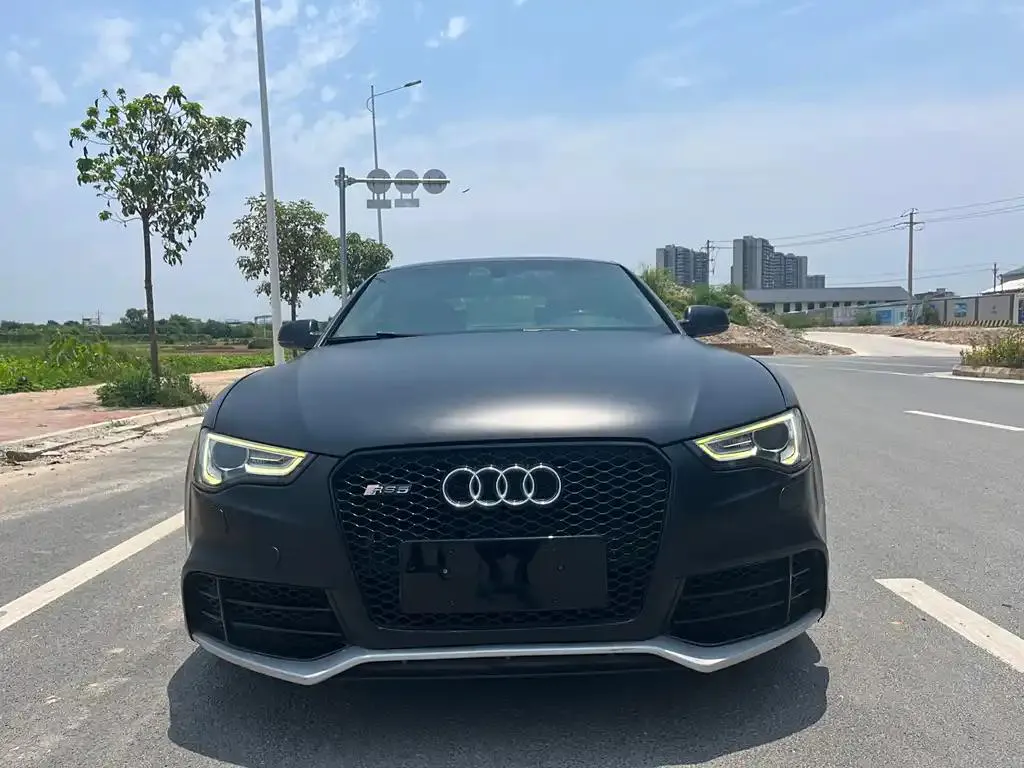 Audi A5 (imported) A5 (imported) 2013 Coupe 40 TFSI Fashion Edition — Ver foto 2