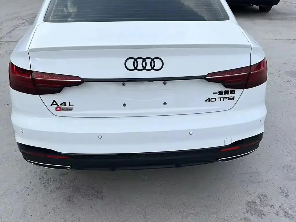 Audi A4L A4L 2023 40 TFSI Bang&Olufsen Starry Night Edition — Ver foto 4