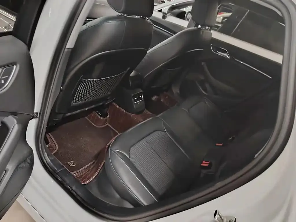 Audi A3 A3 2019 Sportback 35 TFSI Fashion Edition National V — View photo 3