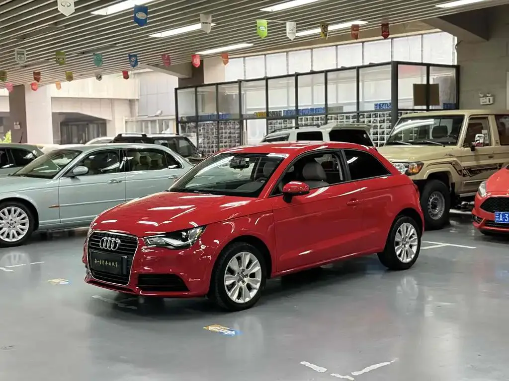 Audi A1 A1 2014 30 TFSI Technology Edition — Voir la photo 2