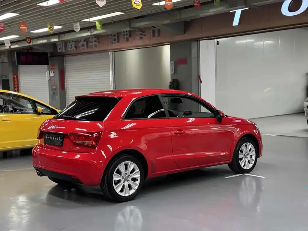 Audi A1 A1 2014 30 TFSI Technology Edition — Voir la photo 6