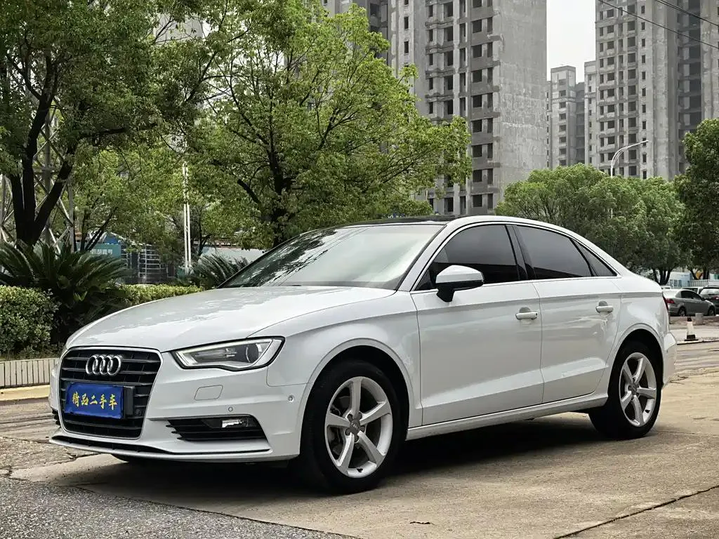 Audi A3 A3 2014 Limousine 35 TFSI Automatic Luxury — photo 1