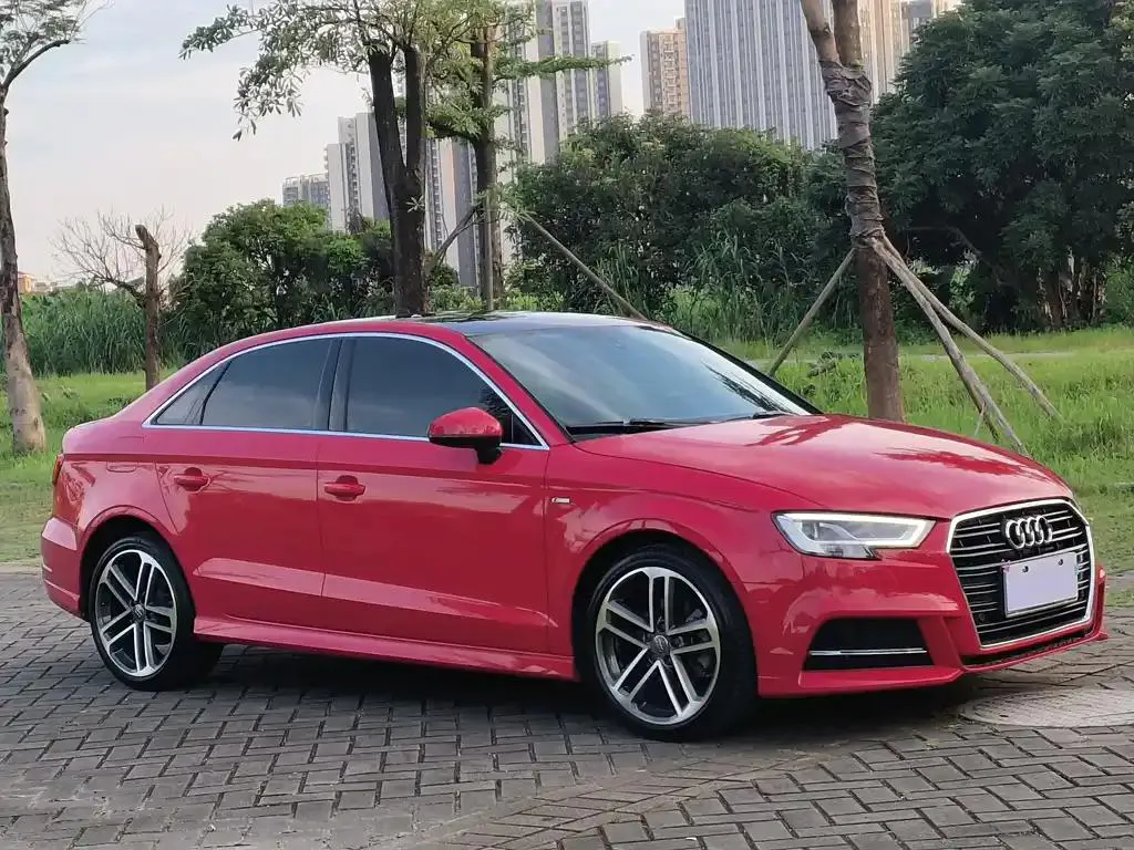 Audi A3 A3 2017 Limousine 35 TFSI Sports — عرض الصورة 4