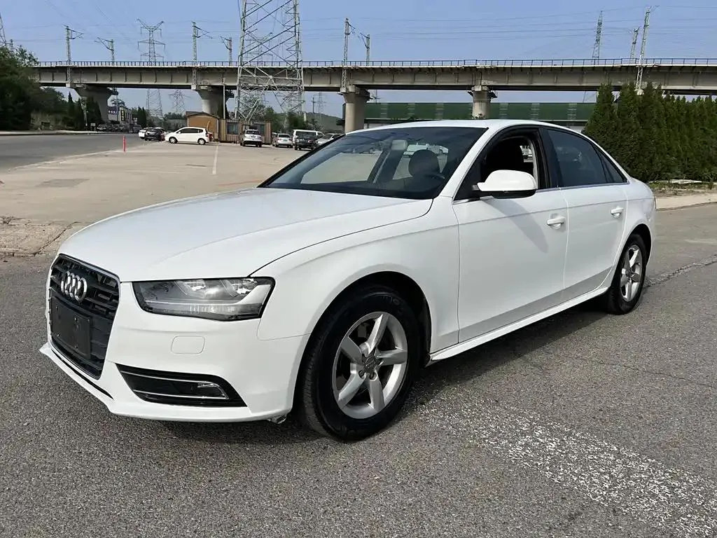 Audi A4L A4L 2013 30 TFSI Automatic Comfort — photo 1
