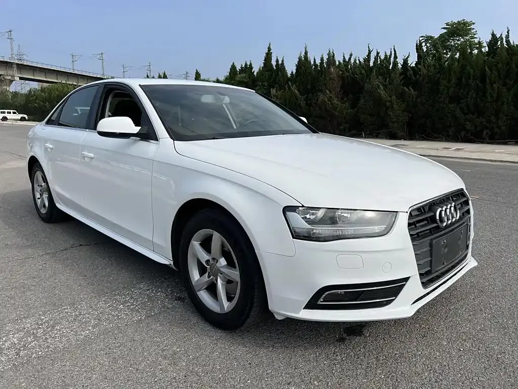 Audi A4L A4L 2013 30 TFSI Automatic Comfort — Voir la photo 3