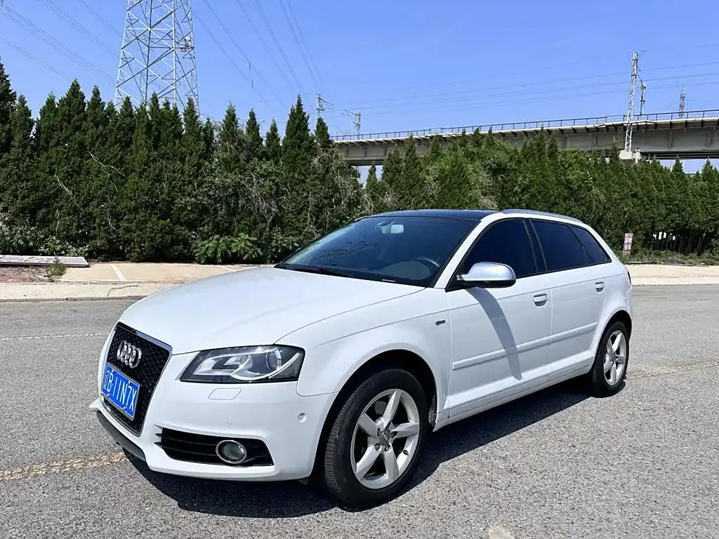 Audi A3 (imported) A3 (imported) 2013 Sportback 35 TFSI Premium — photo 1