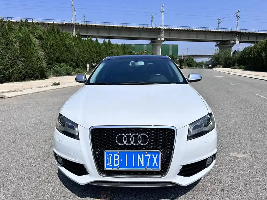 Audi A3 (imported) A3 (imported) 2013 Sportback 35 TFSI Premium — عرض الصورة 2