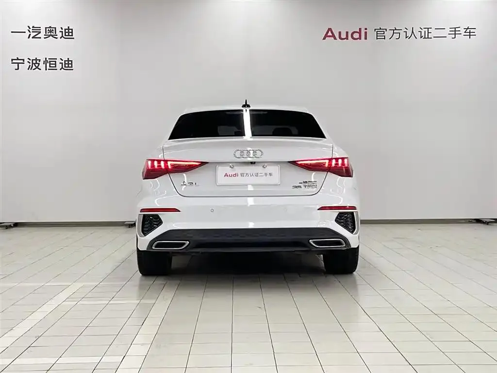 Audi A3 A3 2021 A3L Limousine 35 TFSI Luxury Sports Edition — Voir la photo 5