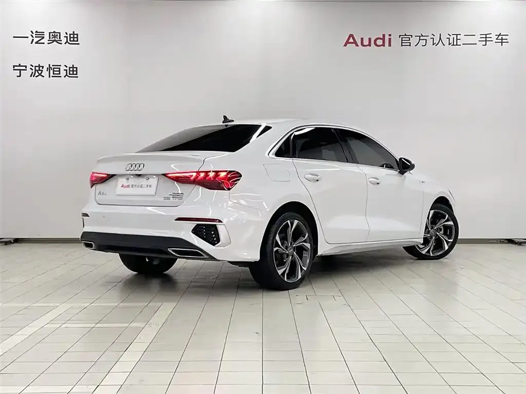 Audi A3 A3 2021 A3L Limousine 35 TFSI Luxury Sports Edition — Voir la photo 6