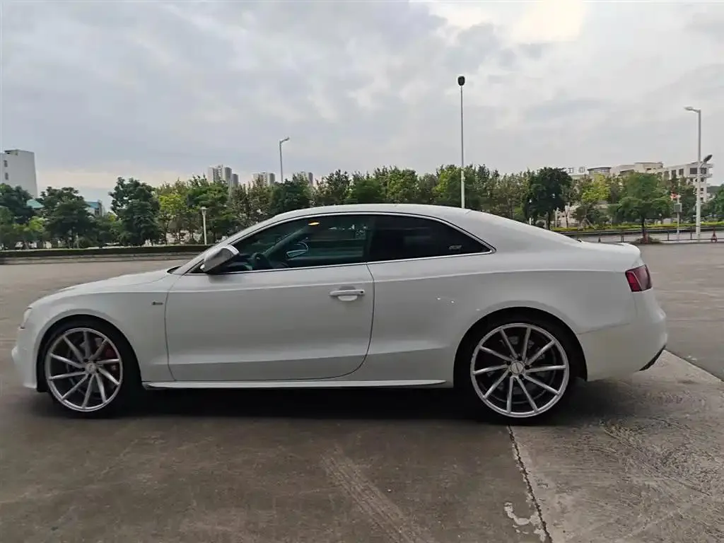 Audi A5 (imported) A5 (imported) 2012 2.0TFSI Coupe quattro — View photo 5