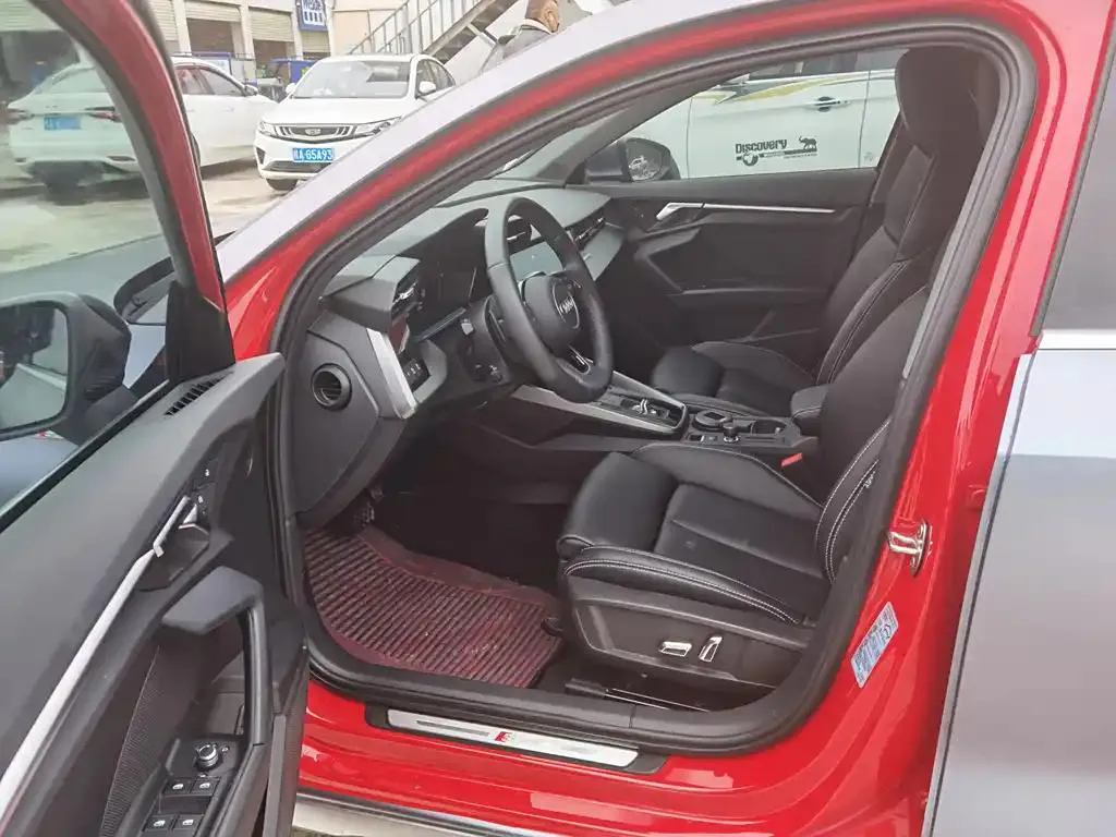 Audi A3 A3 2021 Sportback 35 TFSI: A progressive sports model — Voir la photo 6