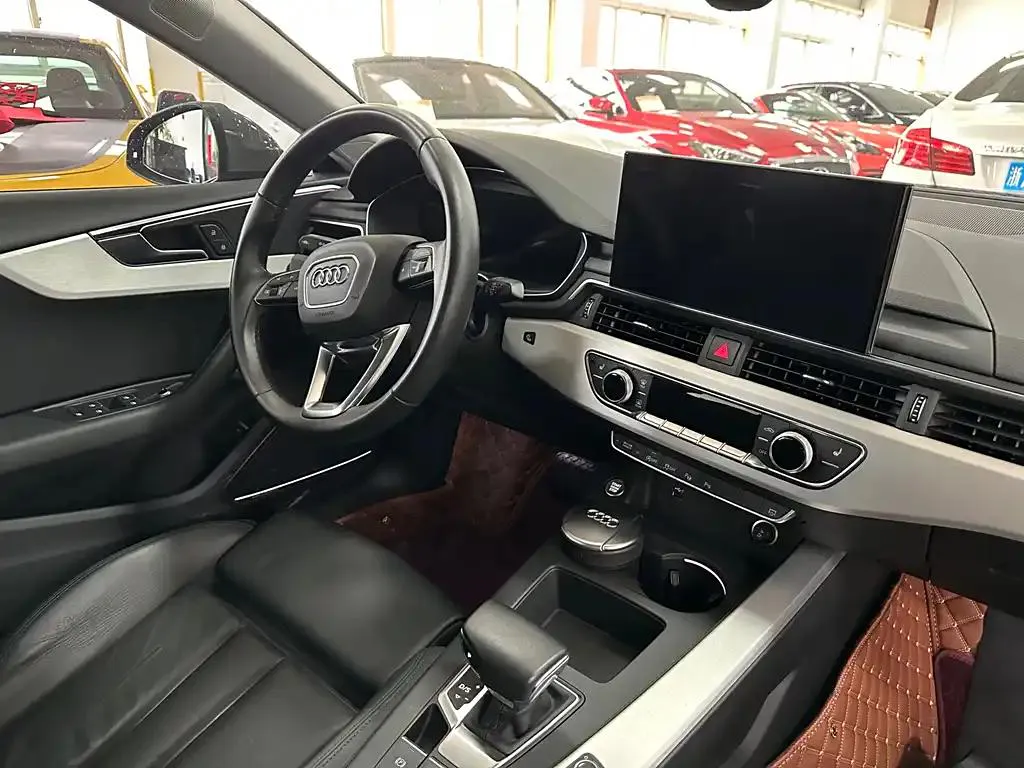 Audi A5 (imported) A5 (imported) 2021 Sportback 45 TFSI quattro Selected Dynamic Edition — View photo 3