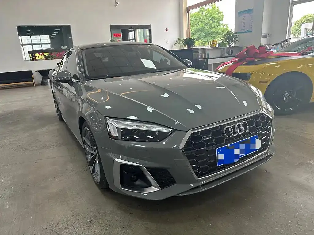 Audi A5 (imported) A5 (imported) 2021 Sportback 45 TFSI quattro Selected Dynamic Edition — View photo 4