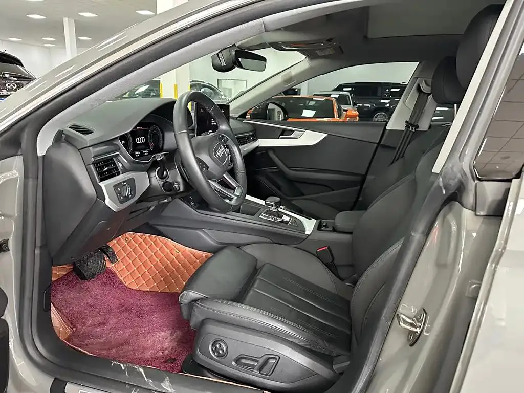 Audi A5 (imported) A5 (imported) 2021 Sportback 45 TFSI quattro Selected Dynamic Edition — View photo 5