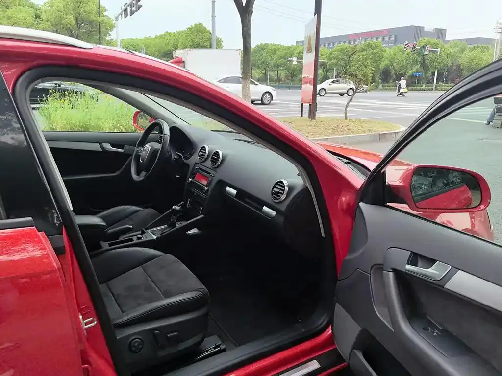 Audi A3 (imported) A3 (imported) 2013 Sportback 35 TFSI Luxury — View photo 3