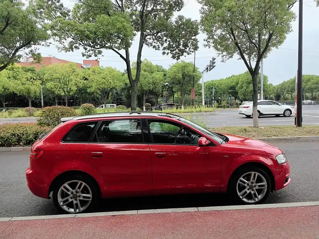 Audi A3 (imported) A3 (imported) 2013 Sportback 35 TFSI Luxury — View photo 5