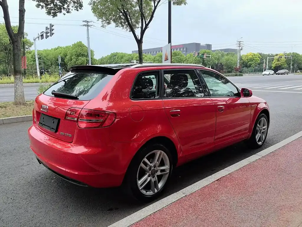 Audi A3 (imported) A3 (imported) 2013 Sportback 35 TFSI Luxury — View photo 6