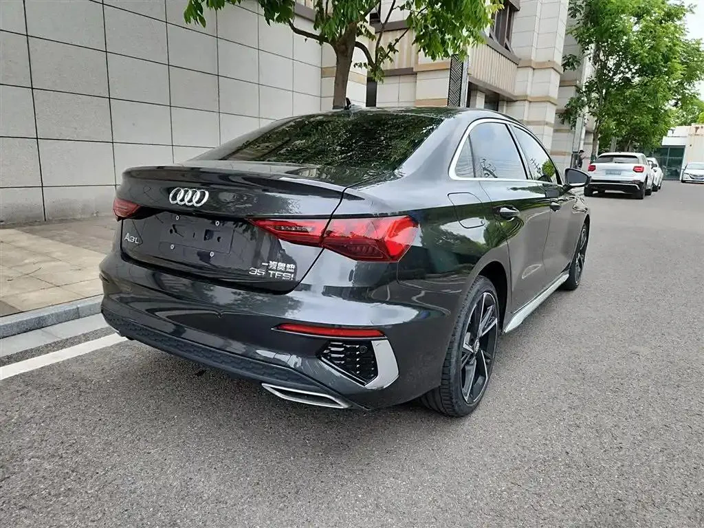Audi A3 A3 2021 A3L Limousine 35 TFSI Fashionable Sports — عرض الصورة 3
