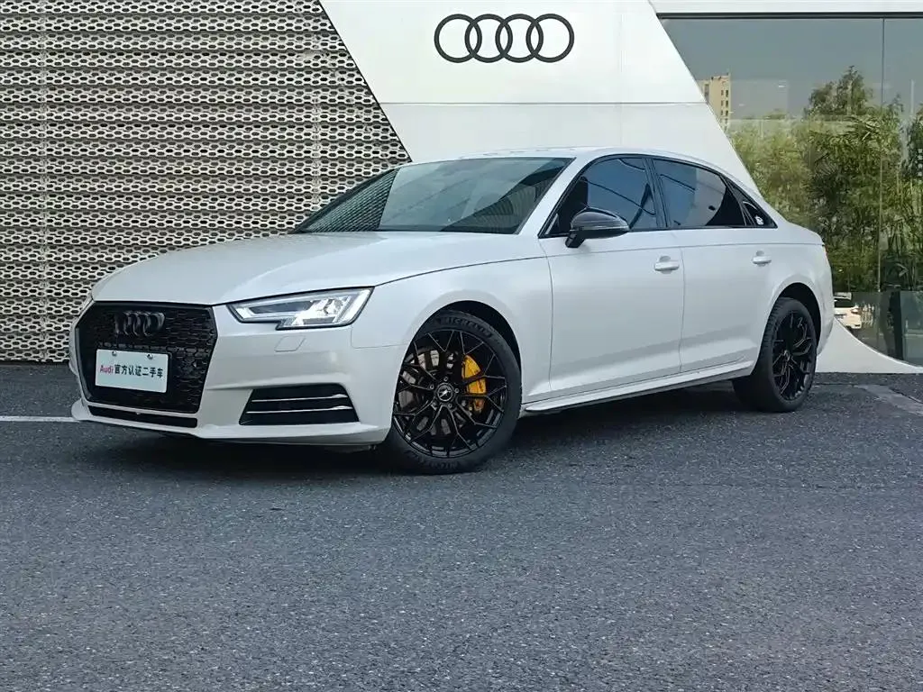 Audi A4L A4L 2017 Plus 45 TFSI quattro Style Edition — photo 1