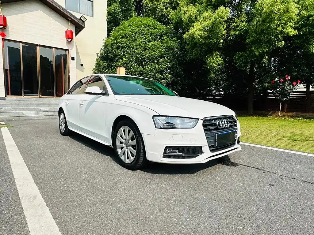 Audi A4L A4L 2013 40 TFSI quattro sports model — View photo 4