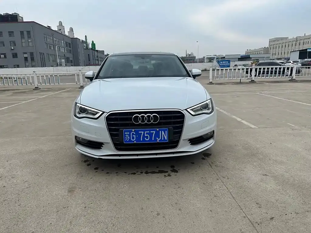 Audi A3 A3 2016 Limousine 35 TFSI Linglian Edition — photo 1