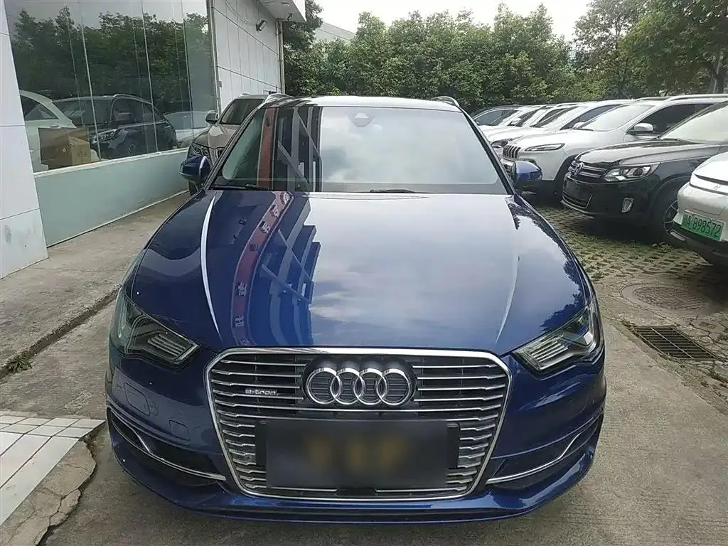 Audi A3 A3 2015 Sportback e-tron Sport — View photo 4