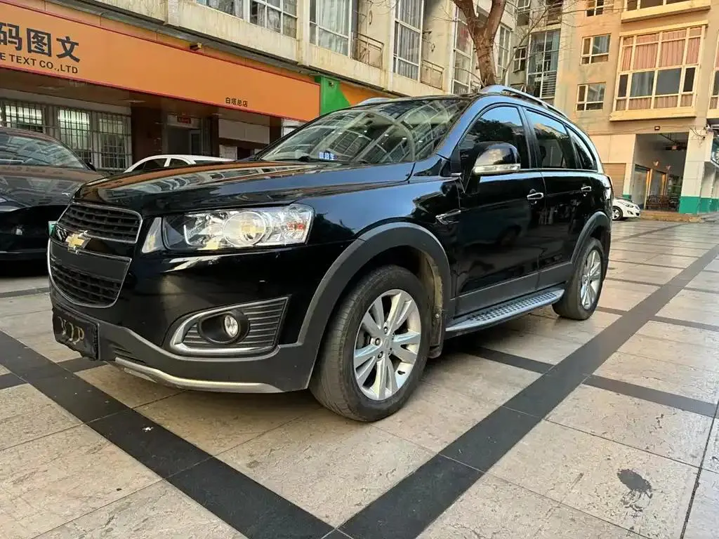 Chevrolet Captiva Captiva 2017 2.4L 4WD Flagship Edition 7 Seaters — photo 1