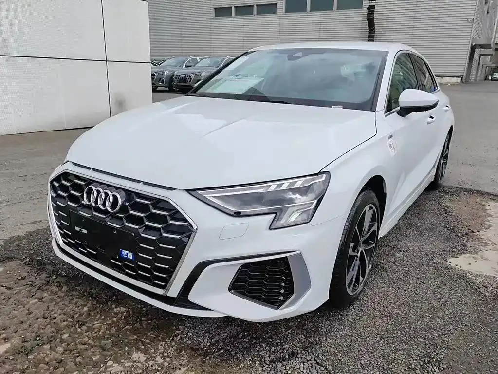 Audi A3 A3 2023 Sportback 35 TFSI: A progressive sports model — photo 1
