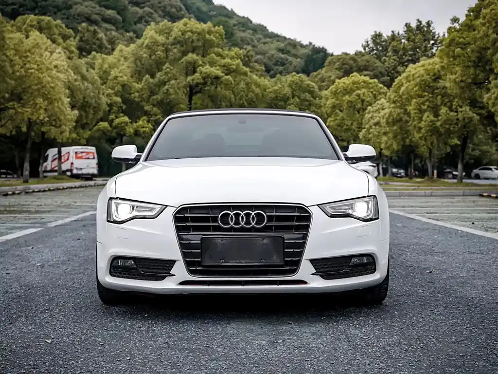 Audi A5 (imported) A5 (imported) 2014 Cabriolet 45 TFSI Fashion Edition — Voir la photo 2