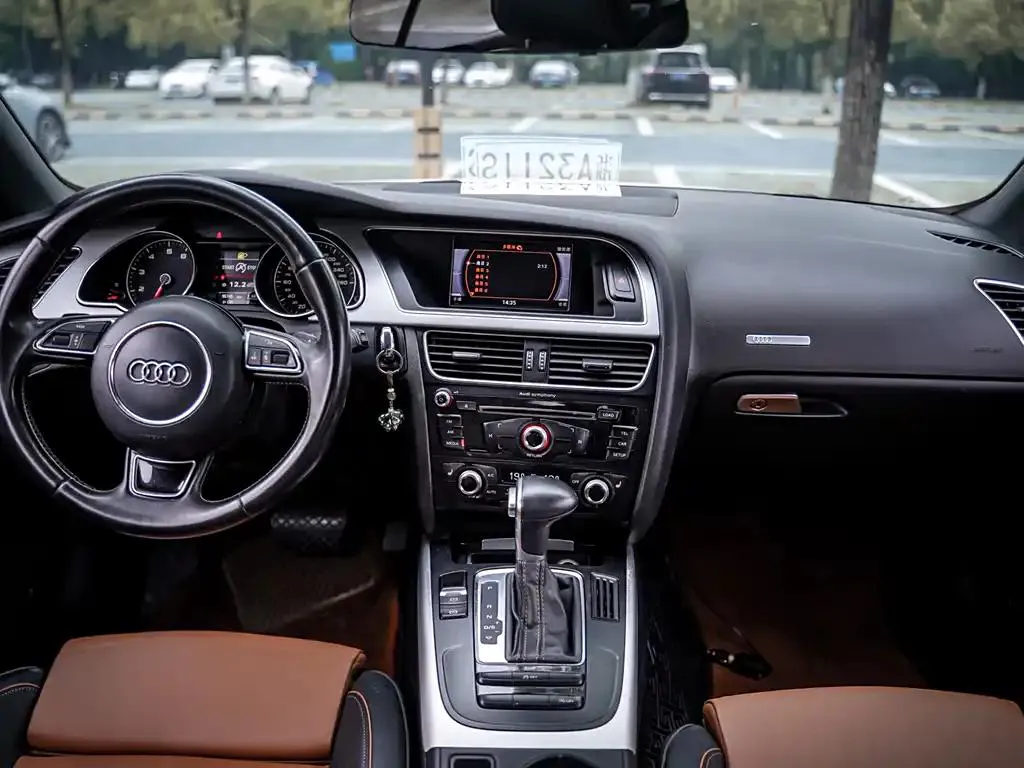 Audi A5 (imported) A5 (imported) 2014 Cabriolet 45 TFSI Fashion Edition — Voir la photo 5