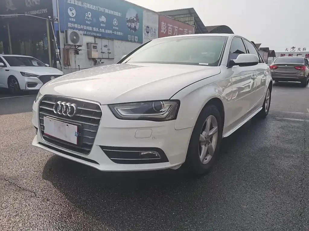 Audi A4L A4L 2013 35 TFSI Automatic Luxury — photo 1