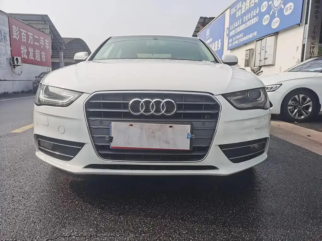 Audi A4L A4L 2013 35 TFSI Automatic Luxury — View photo 2