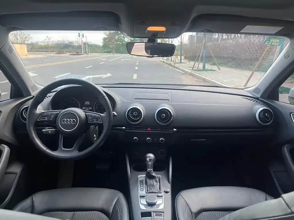 Audi A3 A3 2020 Sportback 35 TFSI Fashionable National VI — Ver foto 6