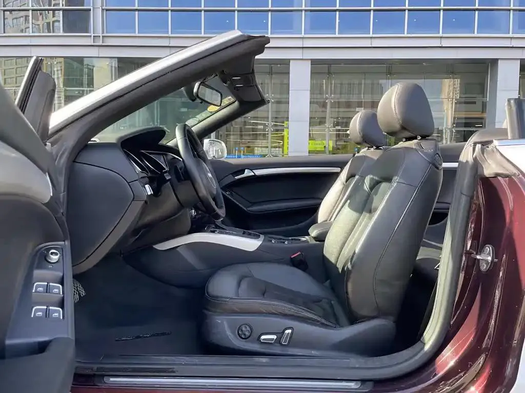 Audi A5 (imported) A5 (imported) 2013 Cabriolet 40 TFSI — Voir la photo 4