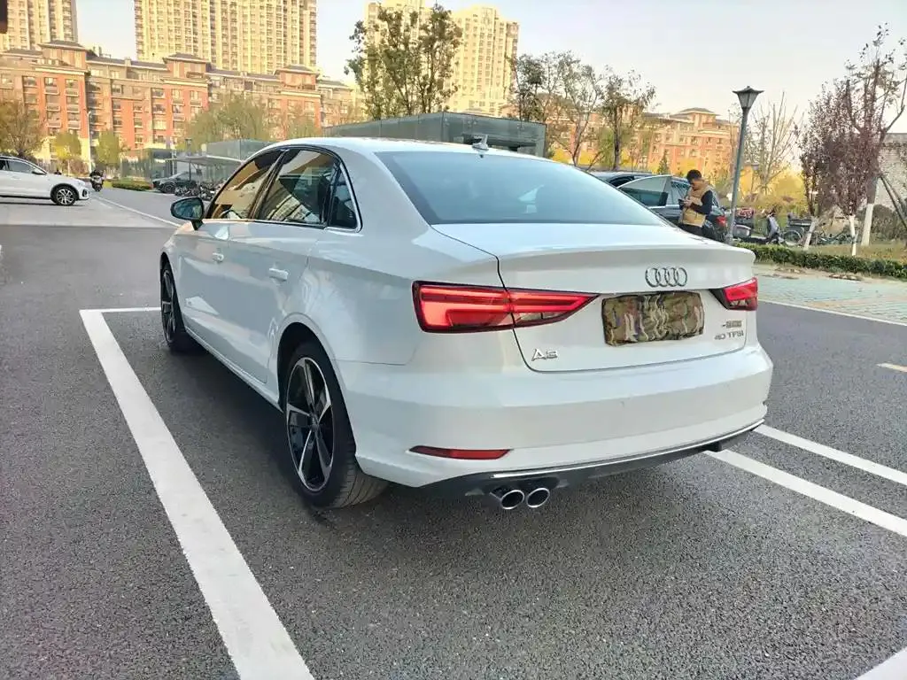 Audi A3 A3 2018 30th Anniversary Limousine 40 TFSI Fashion Edition — View photo 5
