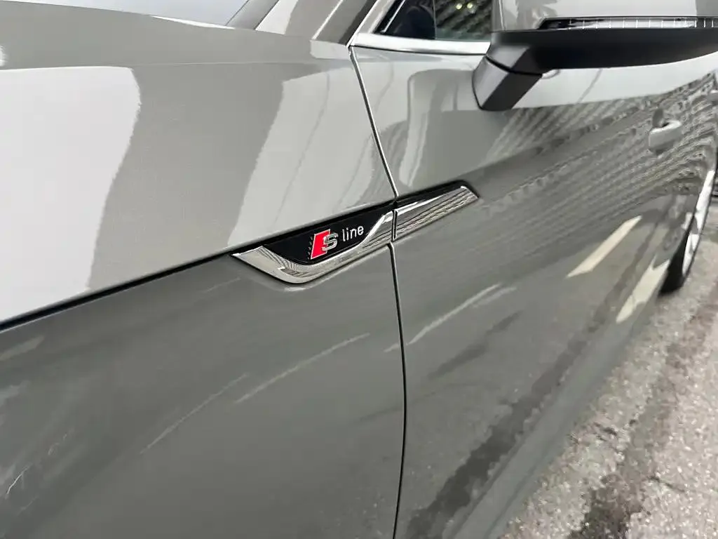 Audi A5 (imported) A5 (imported) 2023 Sportback 40 TFSI Stylish and dynamic version — Voir la photo 5