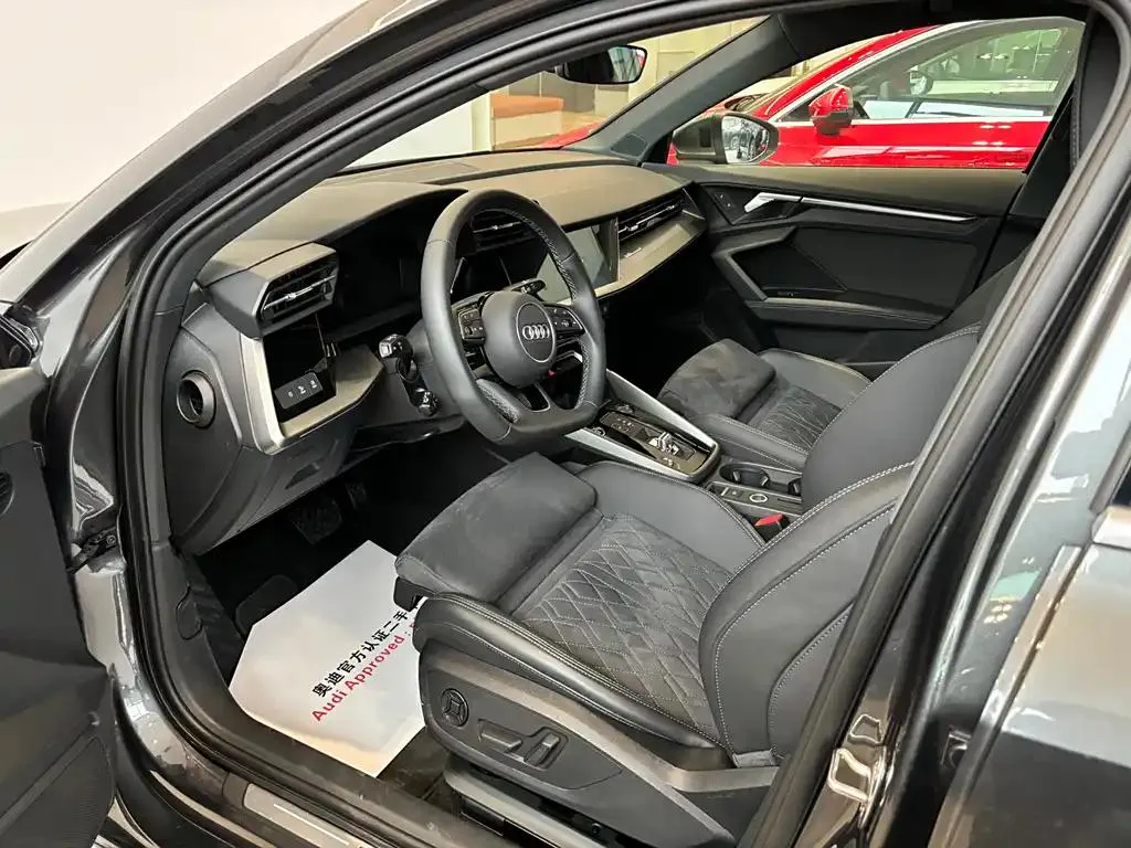 Audi A3 A3 2023 A3L Limousine 35 TFSI Luxury Sports — عرض الصورة 2