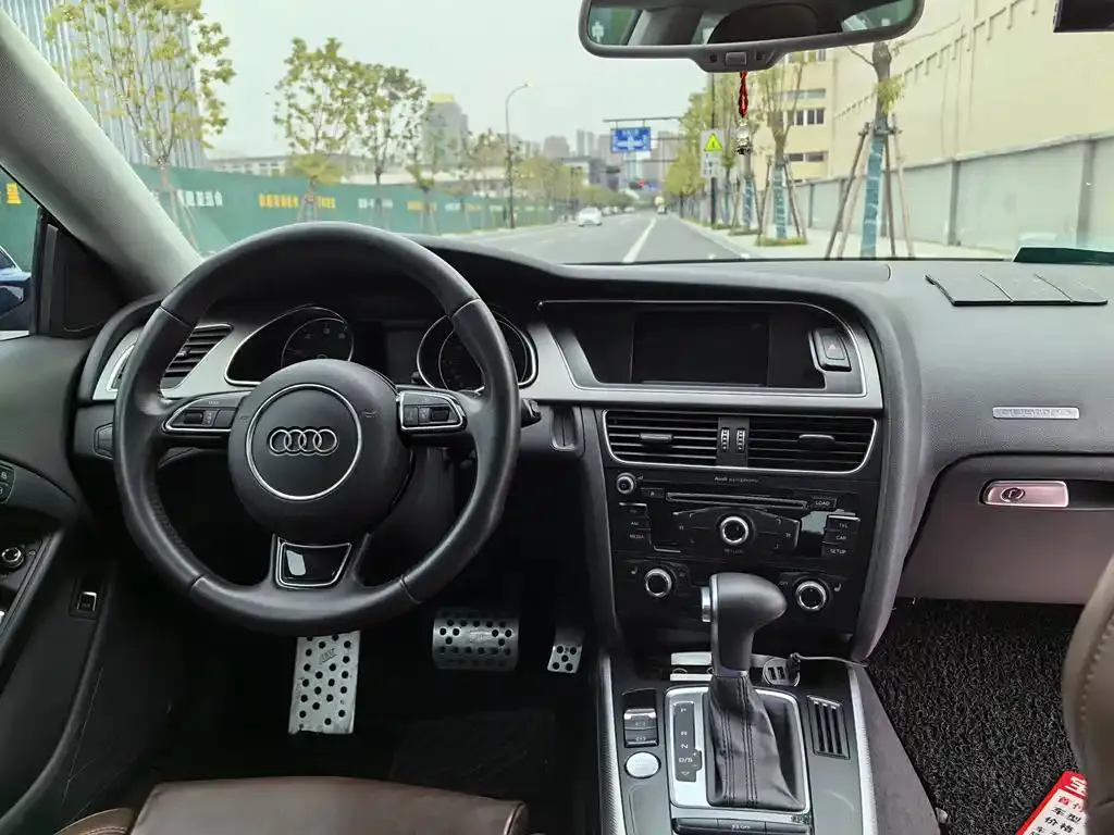 Audi A5 (imported) A5 (imported) 2013 Coupe 40 TFSI quattro — Смотреть фото 6