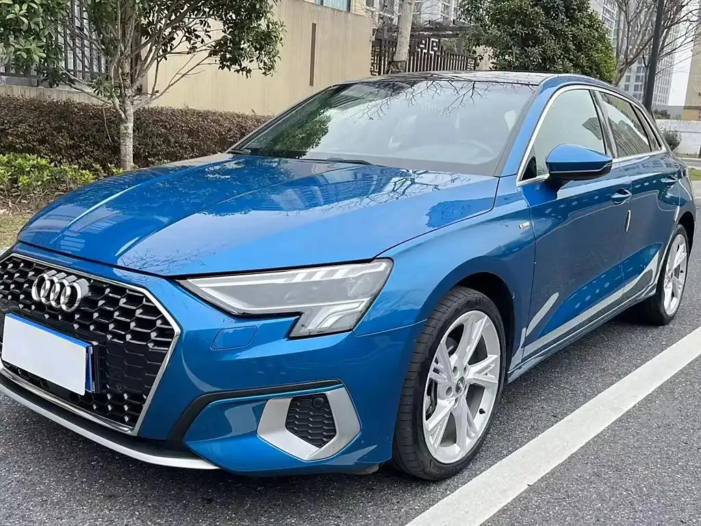 Audi A3 A3 2021 Sportback 35 TFSI Stylish and Elegant — photo 1