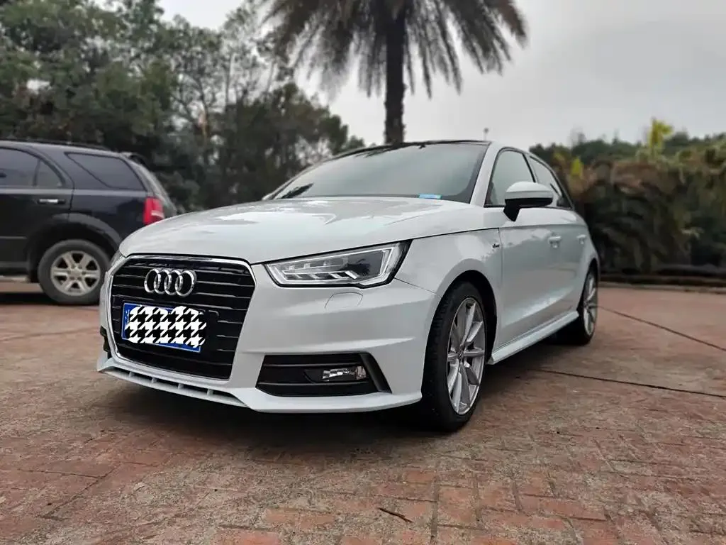 Audi A1 A1 2016 30 TFSI Sportback S Line — photo 1