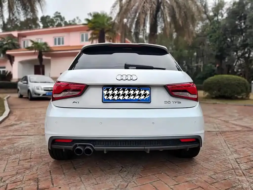 Audi A1 A1 2016 30 TFSI Sportback S Line — View photo 5