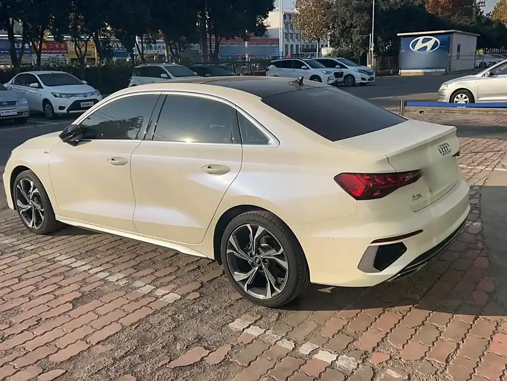 Audi A3 A3 2022 A3L Limousine 35 TFSI Luxury Sports Edition — Voir la photo 6